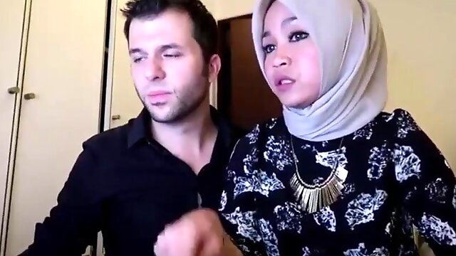 Dating mit dem indonesischen Muslim