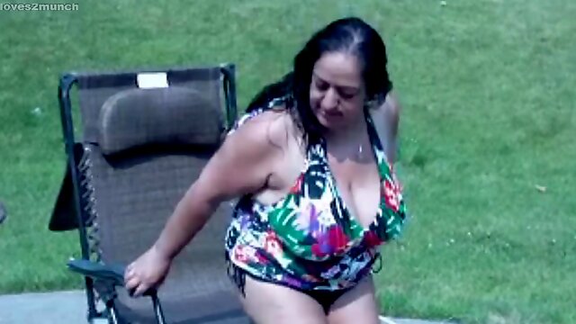 Indian Huge Boob 50yo Aunty FWB and Me At The Pool