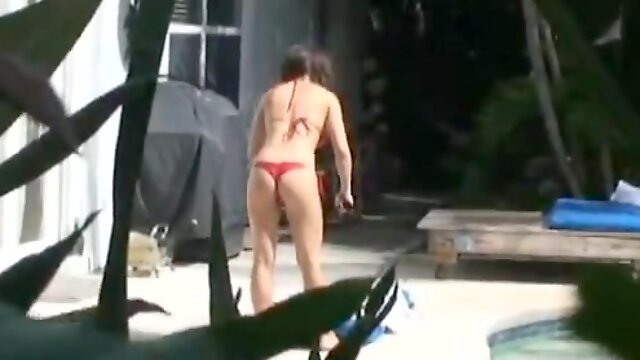 Bikini Voyeur