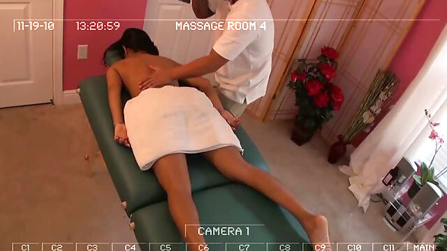 Massage Voyeur Happy End