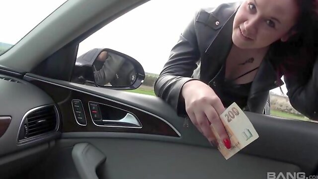 Street Whore Nina Gives A Roadside Blowie