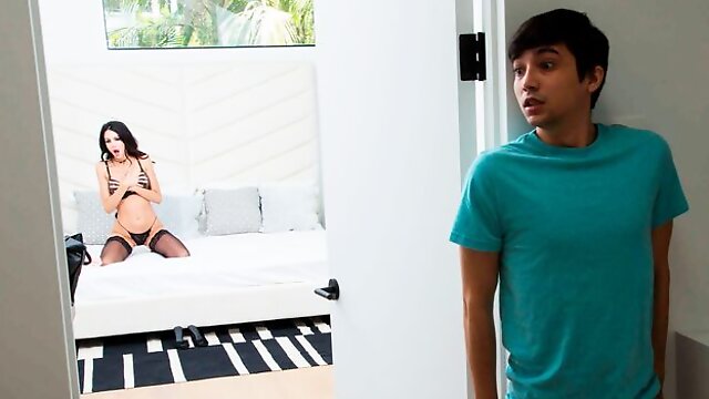 Cute-looking brunette with big boobs Jamie Michelle fucked in the bedroom