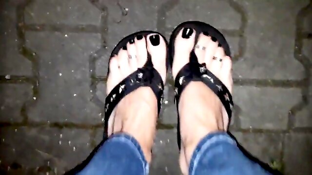 Extraordinary roll flops and immensely uber-sexy soles