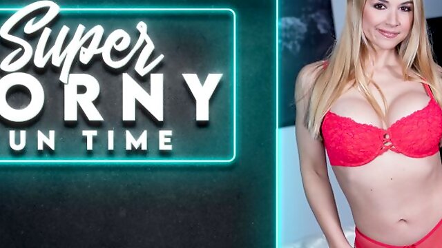 Sarah Vandella in Sarah Vandella - Super Horny Fun Time