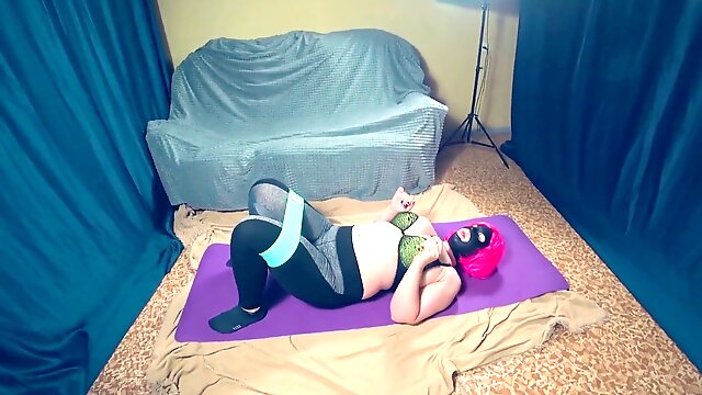 Yoga pants, asmr blowjob sounds, sport