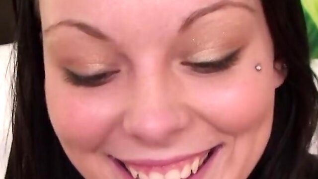 Fisse Very Close Up