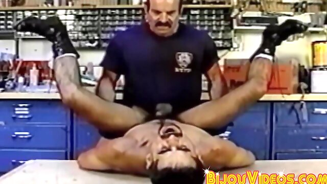 Hung Vintage Butt Knocking Off Cop Bangs A Agitated Bottom Ass Pirate