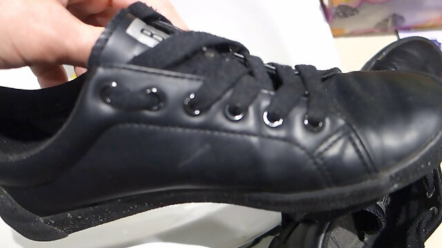 Big Star boots and cum in them.