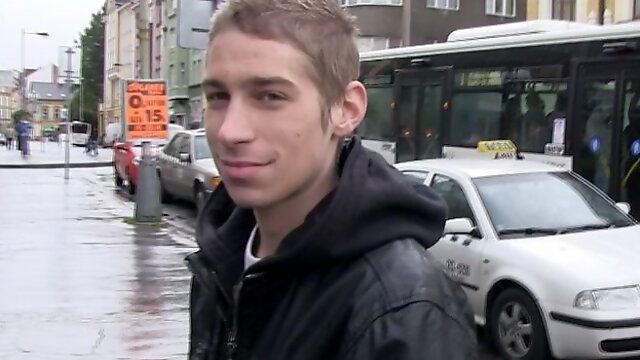 Skater boi-looking mofo gets fucked anally