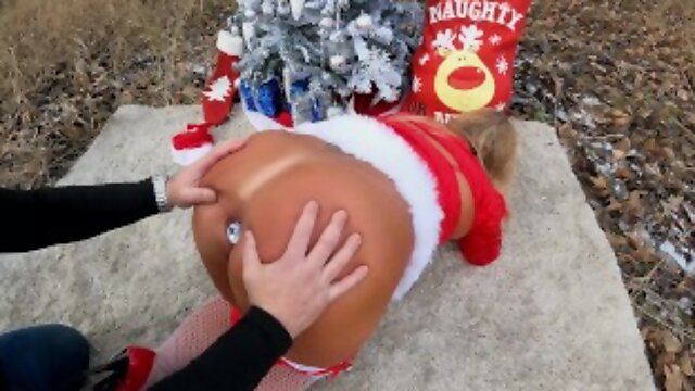 Hiker Caught Spying on Horny Mrs. Claus while she MASTURBATES outdoors! He gets a HOLIDAY SURPRISE!