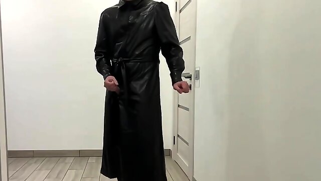 Domination Leather, Crossdresser