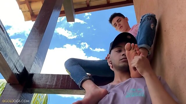 Gay Twink Feet Worship