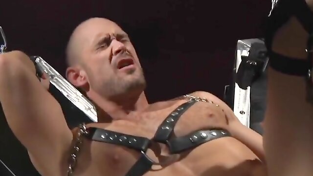 Muscled Lovers In Leather Belts Have A Gorgeous Anal