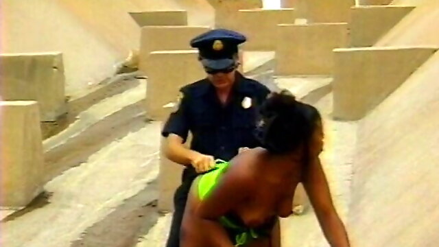 Slutty ebony babe banged by dirty policeman