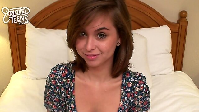 Riley Reid Makes Her First Porno - Riley reid