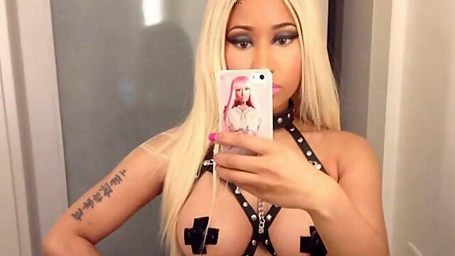Naked Celeb Nicki Minaj unsheathed thick melons With Spunk Selfie