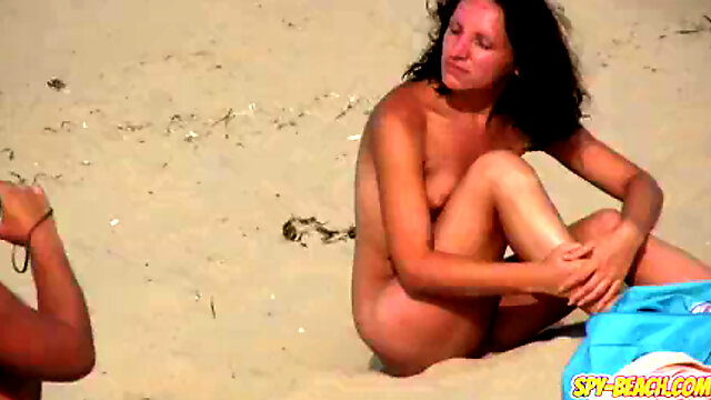 Nude Beach voyeur Amateurs Close-Up Pussy Milfs Spy vid