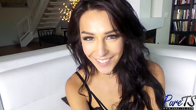 Chanel Santini, Audition, Casting