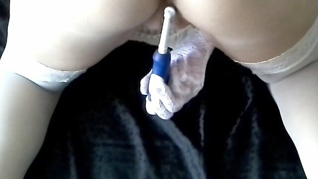 Violent orgasm with electric toothbrush - REAL masturbation