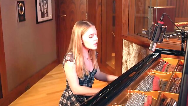 Emily Linge - Cover of A Day in the Life of the Beatles