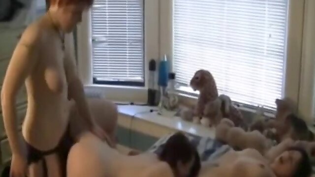 Fuck My hairy Pussy While I Eat Her Pussy