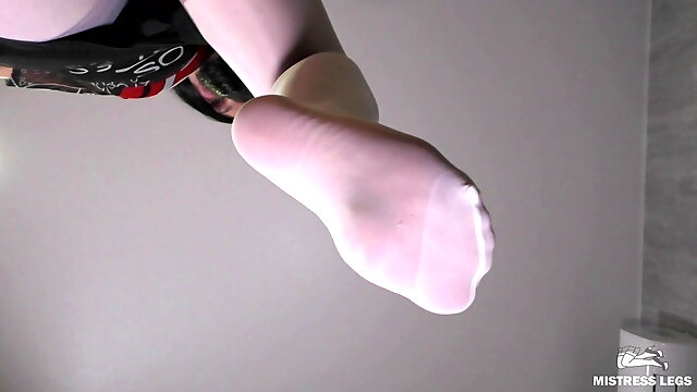 Pantyhose Foot Tease, Toes Soles