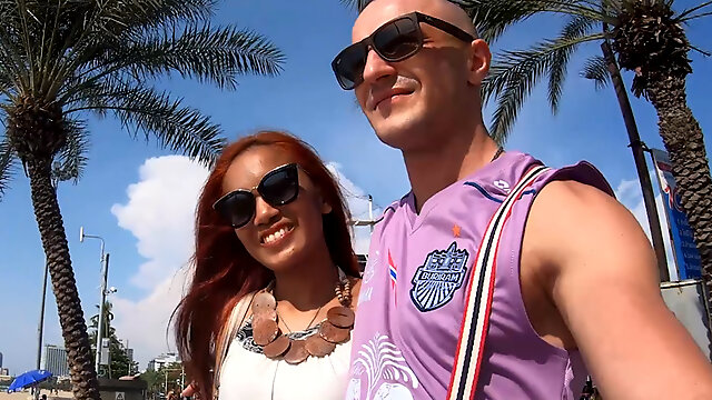 Amateur Euro Asian couple homemade porno