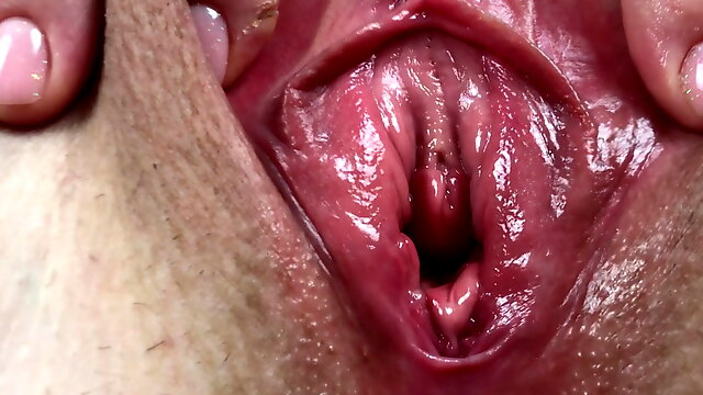 PLEASE cum inSide Me! I want to feel your hot sperm between my legs. Cream Pie. Sperm flowing out of the pussy. Close-up