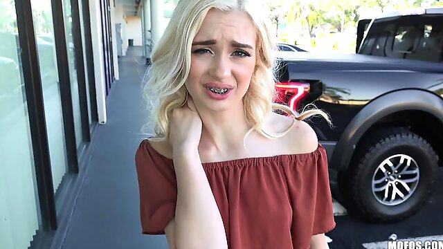 Blond Hair Lady Braceface Fucks Outdoors 1 - Public Pickups