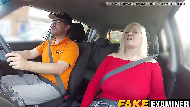 Mature UK fuckslut juggling on penis at her driving class