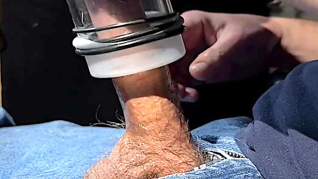 Milking machine enlarges and sucks cock