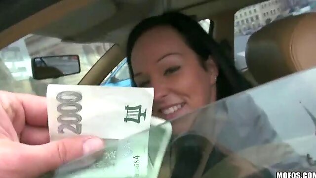 Natali Blue sex inside her car for cash