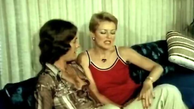 Juliet Anderson John Holmes Jamie Gillis in vintage fuck video