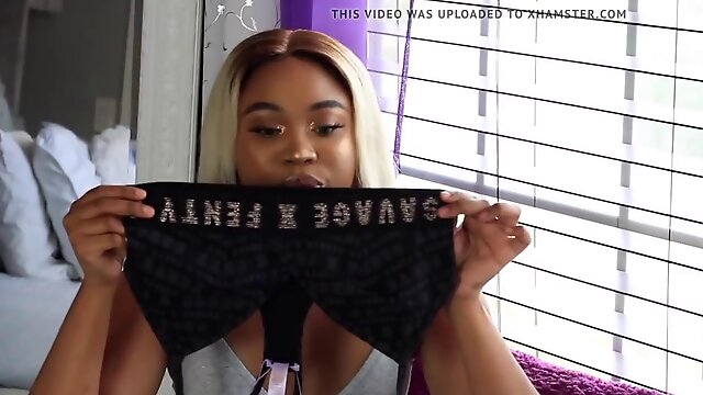 Phat ebony booty in thong try on