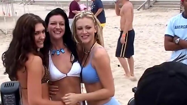 Girls being filmed groping each other on spring break