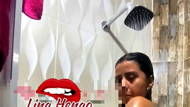 Hot Colombian Girl In The Shower