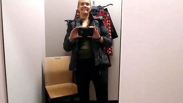 Mall, Pee In Changing Room, Solo Peeing Hd, Public Solo, Candie Cane