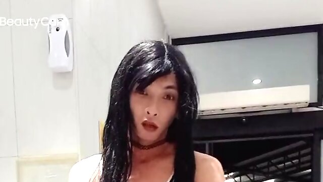 Public Masturbation, Asian Crossdresser