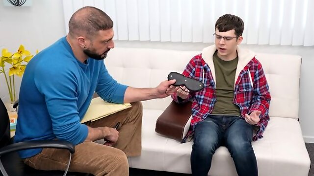 Scrawny little Dakota Lovell bottoming for true hunk Marco Napoli