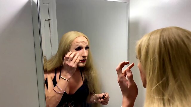 Behind The Scenes, Transformation Crossdresser, Feminized