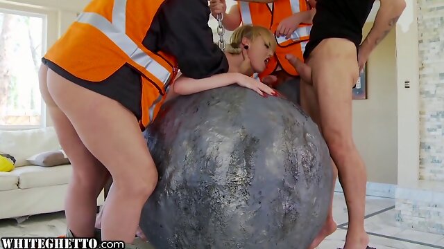 WhiteGhetto ultra-cute Musician Gets gangbanged rock hard On A Wrecking Ball