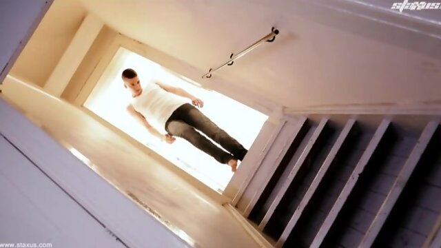 Finally popping dat ass (Chase Hunt, Yuri Adamov)