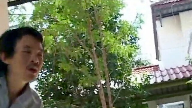 Skinny Asian amateur shoots cum after blowjob exchange