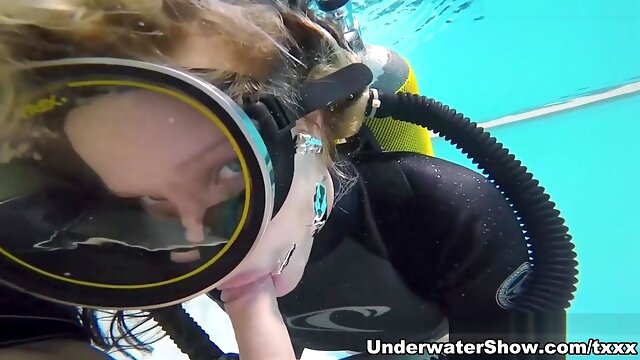 Underwatershow