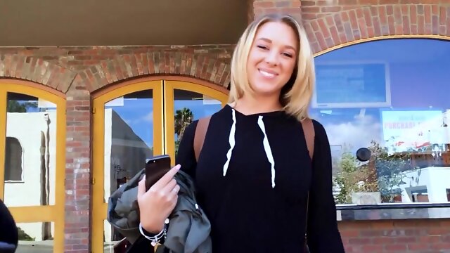 Brooke Wylde shows up in California for a hot casting call fuck with Mike Hunt