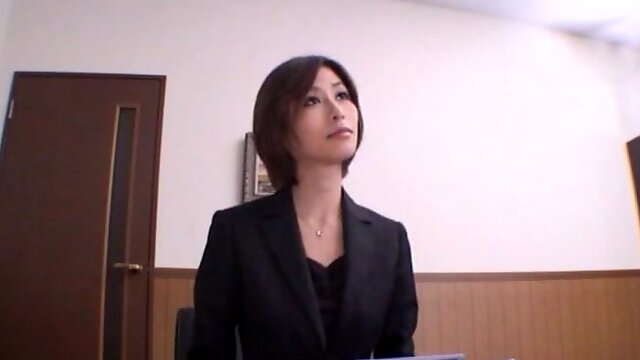 Horny Japanese secretary gets fucked by her coworker - Akari Asahina