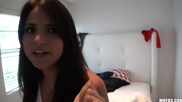 Slutty brunette Latina Cara Swank wants to fuck her BF on camera