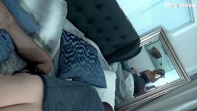 Sexy Mom In Black Fishnets Gets Her Pussy Licked And Fucked