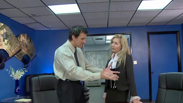 Rough fucking in the office with blonde Lisa Demarco wearing nylon