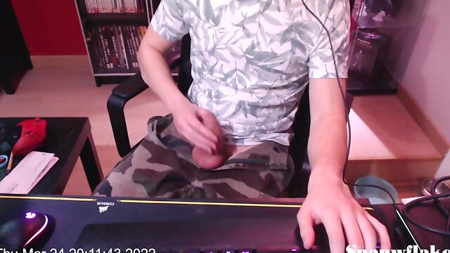 Snauwflake The Military Twink Is Getting Horny While Being On Permission - Part 7